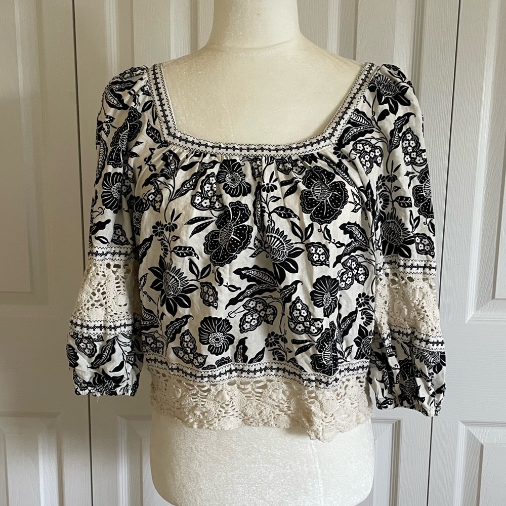 CHRISTIAN SIRIANO Crochet Lace Boho Top Size S